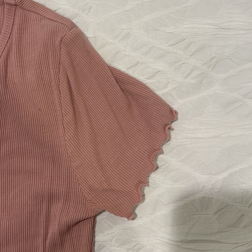 Pink tee - Picture 2 of 3